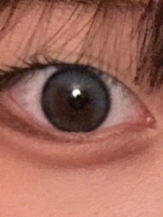 OLENS OLENS 1day グローイ サファイアブルー (GLOWY Sapphire Blue)の着用レビュー写真 by もみじ （2/3）
