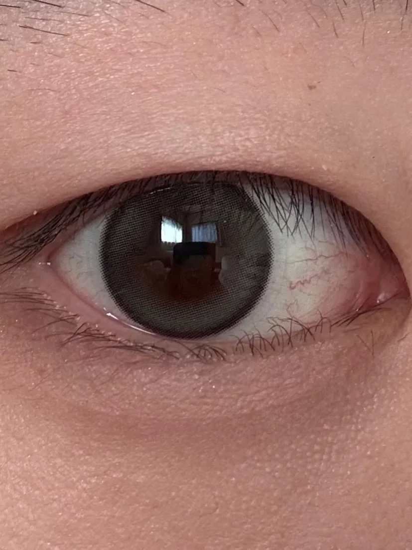 早木伶のレビュー: 初心者向け水光グレー